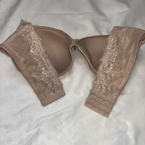 Torrid Tan Strapless Bra with Lace Detail - Picture 2 of 7
